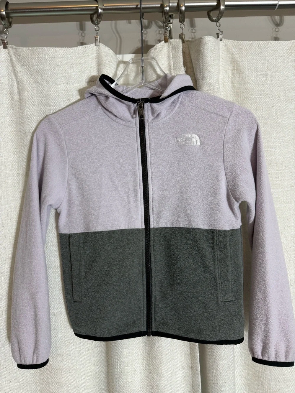 The North Face girls Light Lavender Fleece Pullover